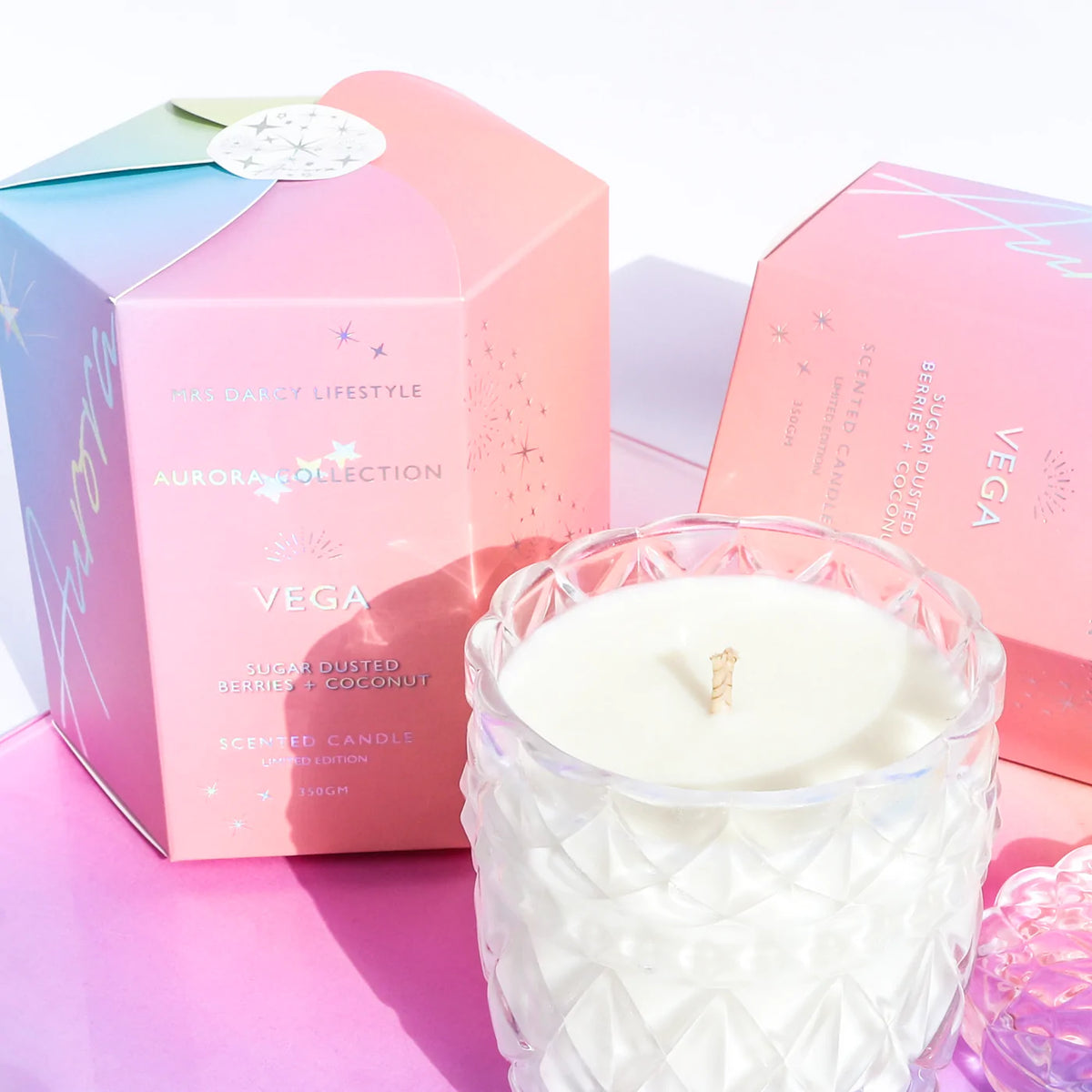 Candle | Aurora Mrs Darcy - Vega: Sugar Dusted Berries &amp; Coconut
