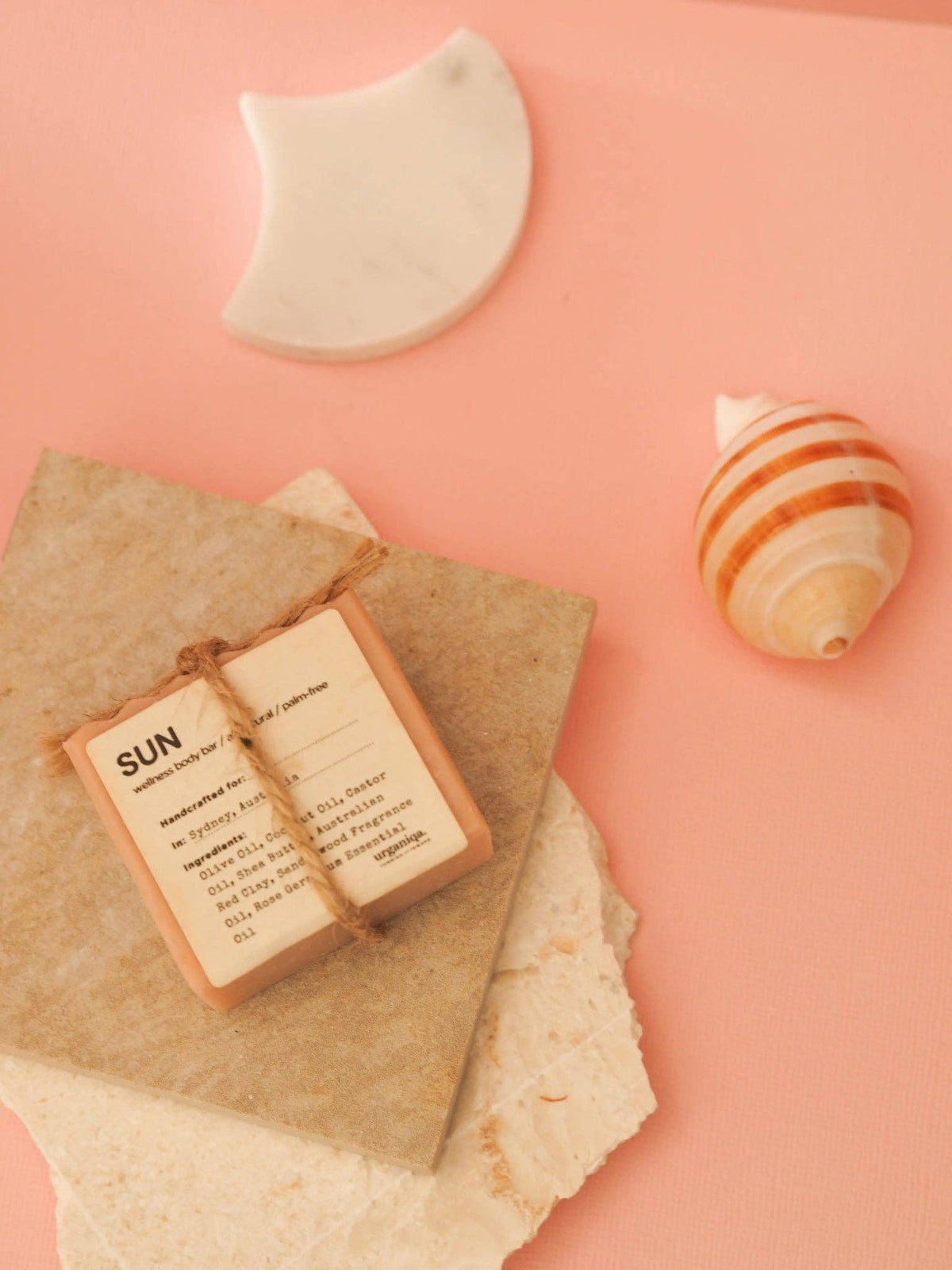 Urganiqa - Sun Natural Naked Soap Palm-free &amp; Cruelty-free | Guapa Collection